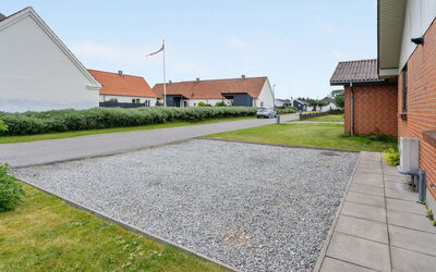 Otte - 500M from the Sea