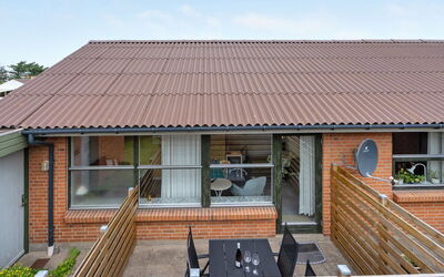 Otte - 500M from the Sea