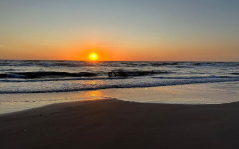 Annaliese - 175M from the Sea: Ciel, Ressources En Eau, L'Eau, Horizon, Soleil, Plan D'Eau, Plage, Le Coucher Du Soleil, Orange, Afterglow