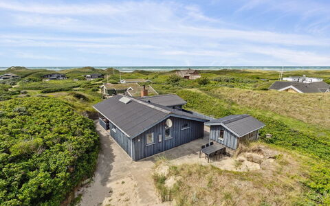 Aghe - 250M from the Sea: Bois, Toit, Architecture, Domicile, Maison, Chalet, Siding, Dur, Pente, Biens