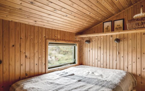 Hunved - 500M from the Sea: Chambre, Bois, Design Intérieur, Plafond, Lit, Sol, Sol, Drap De Lit, Literie, Pièce