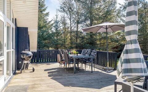 Gustina - 1.2Km from the Sea: Maison, Domicile, Porte, Toit, Chalet, Biens, Jardin, Ombre, Siding, Cour