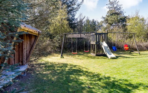 Gustina - 1.2Km from the Sea: Maison, Domicile, Porte, Toit, Chalet, Biens, Jardin, Ombre, Siding, Cour