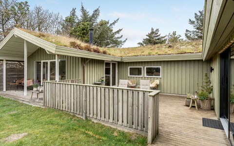 Ayelen - 600M from the Sea: Architecture, Toit, Domicile, Composite, Daylighting, Siding, Allée