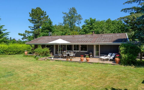 Naira - 1.8Km from the Sea: Bois, Toit, Architecture, Domicile, Maison, Chalet, Siding, Dur, Pente, Biens