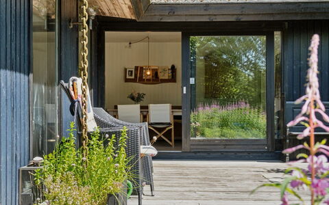 Lasse - 1.5Km from the Sea: Bois, Maison, Chalet, Domicile, Toit, Zone Rurale, Siding, Cabane En Rondins, Batiments Jardin, Dur