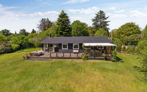 Gritt - 800M from the Sea: Bois, Chalet, Dur, Planche, Tache De Bois, Batiments Jardin, Conception, Cour, Cabane En Rondins, Arrière-Cour