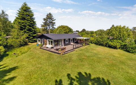 Gritt - 800M from the Sea: Bois, Chalet, Dur, Planche, Tache De Bois, Batiments Jardin, Conception, Cour, Cabane En Rondins, Arrière-Cour