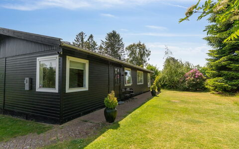 Gritt - 800M from the Sea: Bois, Chalet, Dur, Planche, Tache De Bois, Batiments Jardin, Conception, Cour, Cabane En Rondins, Arrière-Cour
