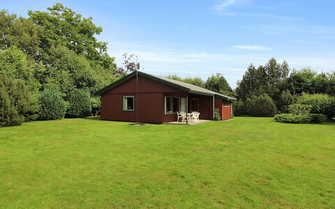 Bergitte - 450M from the Sea: Bois, Maison, Chalet, Domicile, Toit, Zone Rurale, Siding, Cabane En Rondins, Batiments Jardin, Dur