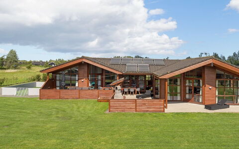 Niela - 800M from the Sea: Piscine, Mobilier De Jardin, Meubles, Recours, Dalle, Eco Hôtel, Ombre, Chaise, Loisir, Biens