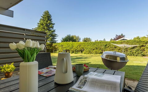 Davida - 400M from the Sea: Bois, Tache De Bois, Planche, Dur, Chalet, Plate-Forme, Siding, Ombre, Parquet, Batiments Jardin