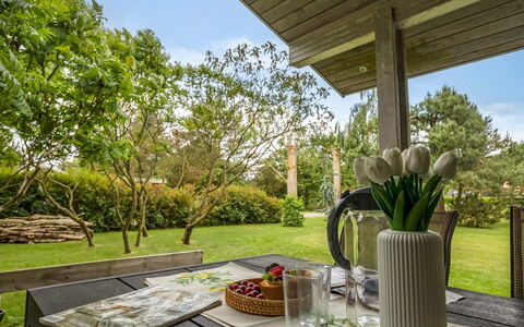 Fatlinda - 1Km from the Sea: Meubles, Jardin, Mobilier De Jardin, Arbuste, Lot Terre, Domicile, Chaise, Table Cuisine Et Salle A Manger, Tableau De Plein Air