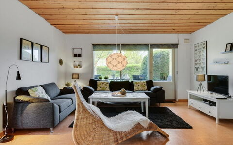 Arnulf - 400M from the Sea: Maison, Domicile, Toit, Chalet, Lot Terre, Biens, Ferme, Village, Ferme