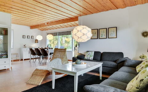Arnulf - 400M from the Sea: Maison, Domicile, Toit, Chalet, Lot Terre, Biens, Ferme, Village, Ferme