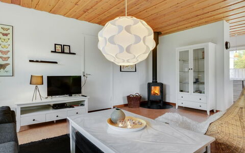 Arnulf - 400M from the Sea: Maison, Domicile, Toit, Chalet, Lot Terre, Biens, Ferme, Village, Ferme