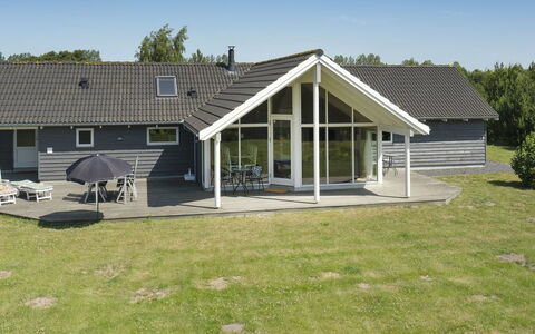 Bolli - 1.1Km from the Sea: Toit, Domicile, Porte, Chalet, Ombre, Siding, Cour, Biens, Arrière-Cour