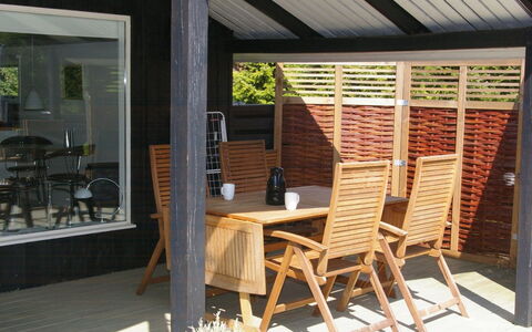 Gyri - 800M from the Sea: Bois, Tache De Bois, Planche, Dur, Chalet, Plate-Forme, Siding, Ombre, Parquet, Batiments Jardin