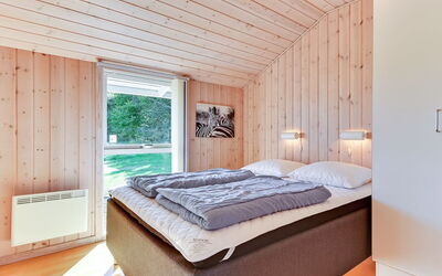 Alexis - 250M from the Sea
