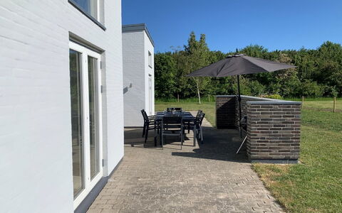 Hvenild - 800M from the Sea: Toit, Maison, Domicile, Chalet, Siding, Biens, Allée, Batiments Jardin, Cour, Cabanon