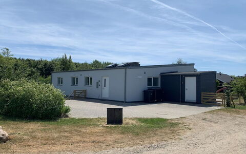 Hvenild - 800M from the Sea: Toit, Domicile, Chalet, Siding, Ombre, Ferme, Biens, Allée, Batiments Jardin, Cour