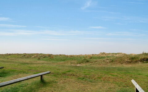 Raimo - 50M from the Sea: Ciel, Herbe, Vert, Environnement Naturel, Prairie, Écorégion, Horizon, Plaine, Steppe, Lot Terre