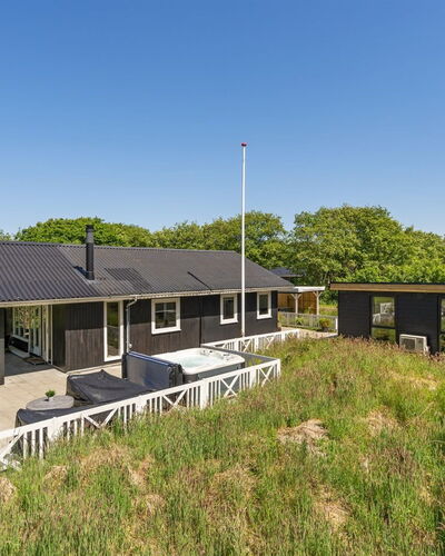 Maik - 1.5Km from the Sea