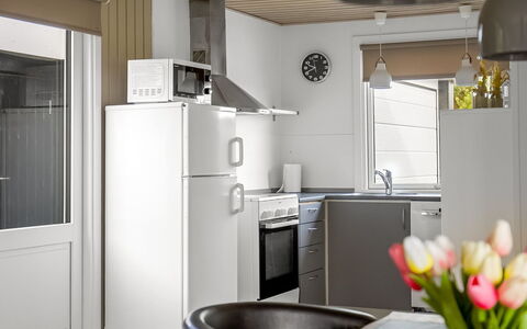 Halfdan - 1.1Km from the Sea: Cuisine, Appareil De Cuisine, Design Intérieur, Principaux Appliance, Comptoir, Meubles, Électroménager, Sol, Plafond, Cabinetry