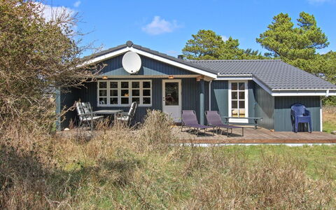 Marja - 1.3Km from the Sea: Bois, Toit, Architecture, Domicile, Maison, Chalet, Siding, Dur, Pente, Biens