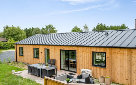 Gunny - 500M to the Fjord: Chalet, Jardin, Siding, Batiments Jardin, Ombre, Cour, Arrière-Cour, Pelouse, Ferme, Aménagement Paysager