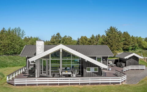 Domna - 800M from the Sea: Domicile, Chalet, Porche, Siding, Ferme, Structure En Plein Air