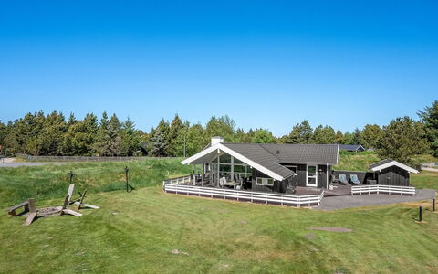Domna - 800M from the Sea: Domicile, Chalet, Porche, Siding, Ferme, Structure En Plein Air