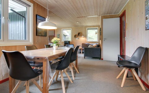 Straale - 1.4Km from the Sea: Chalet, Cabanon, Cabane, Ferme, Prairie, Cabane, Grange, Cabane En Rondins, Batiments Jardin