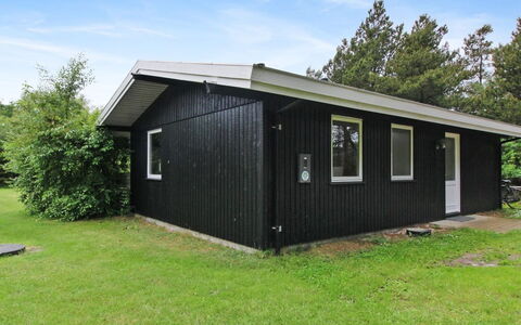 Straale - 1.4Km from the Sea: Chalet, Cabanon, Cabane, Ferme, Prairie, Cabane, Grange, Cabane En Rondins, Batiments Jardin