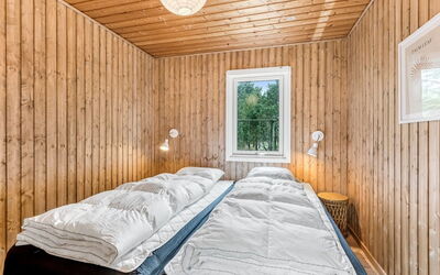 Magrete - 900M from the Sea