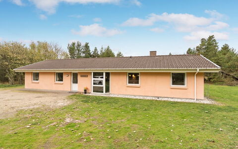 Vicktoria - 500M to the Fjord: Toit, Domicile, Chalet, Siding, Ombre, Ferme, Biens, Allée, Batiments Jardin, Cour