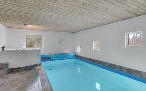 Vicktoria - 500M to the Fjord: Toit, Domicile, Chalet, Siding, Ombre, Ferme, Biens, Allée, Batiments Jardin, Cour