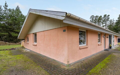 Vicktoria - 500M to the Fjord: Toit, Domicile, Chalet, Siding, Ombre, Ferme, Biens, Allée, Batiments Jardin, Cour