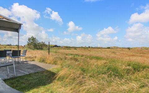 Edyta - 400M from the Sea: Herbe, Maison, Toit, Domicile, Chalet, Arbuste, Lot Terre, Zone Rurale, Ferme, Couverture De Sol
