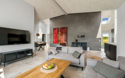 Måns - 500M to the Fjord: Sol, Plafond, Design Intérieur, Sol, Canapé, Salon, Pièce, Parquet, Dur