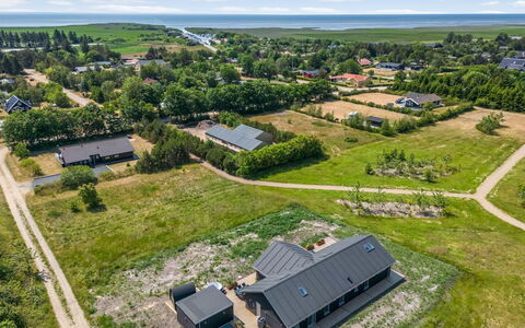 Måns - 500M to the Fjord: Chalet, Jardin, Siding, Batiments Jardin, Ombre, Cour, Arrière-Cour, Pelouse, Ferme, Aménagement Paysager