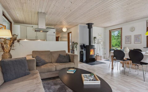 Marta - 1.5Km from the Sea: Maison, Toit, Domicile, Chalet, Cabanon, Batiments Jardin, Siding, Cour, Cabane En Rondins, Cabane