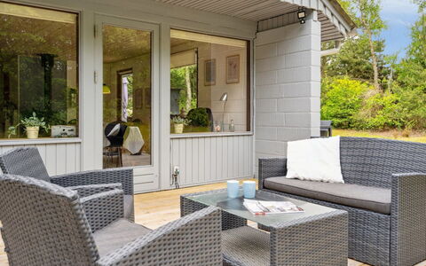 Marta - 1.5Km from the Sea: Maison, Toit, Domicile, Chalet, Cabanon, Batiments Jardin, Siding, Cour, Cabane En Rondins, Cabane