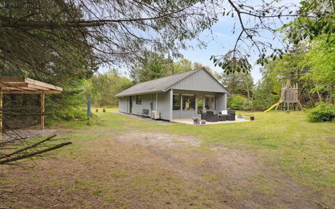 Marta - 1.5Km from the Sea: Maison, Toit, Domicile, Chalet, Cabanon, Batiments Jardin, Siding, Cour, Cabane En Rondins, Cabane