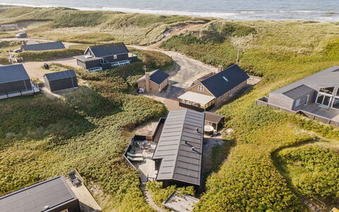 Ayu - 100M from the Sea: Chalet, Cabanon, Cabane, Ferme, Prairie, Cabane, Grange, Cabane En Rondins, Batiments Jardin
