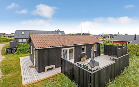 Köbes - 200M from the Sea: Appartement, Ombre, Balcon, Chaise, Clôture, Mobilier De Jardin, Aluminium, Gazon Artificiel