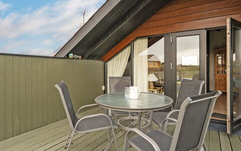 Ardan - from the Sea: Arbuste, Design Urbain, Couverture De Sol, Brique, Appartement, Biens, Brickwork, Balcon, Aménagement Paysager