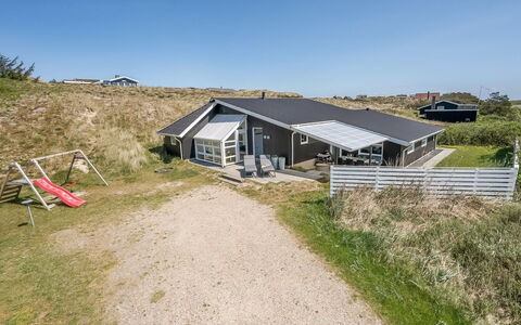 Saku - 495M to the Fjord: Chalet, Toit, Domicile, Pente, Cabane, Siding