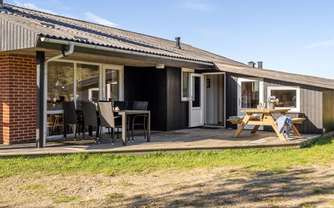 Shalez - from the Sea: Maison, Toit, Domicile, Chalet, Cabanon, Batiments Jardin, Siding, Cour, Cabane En Rondins, Cabane
