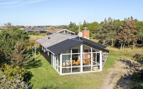 Shalez - from the Sea: Maison, Toit, Domicile, Chalet, Cabanon, Batiments Jardin, Siding, Cour, Cabane En Rondins, Cabane